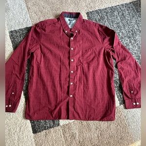Van Heusen Men's Maroon Casual Button-Down Shirt